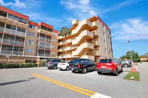 406 NW 68th Ave #217, Plantation, FL 33317
