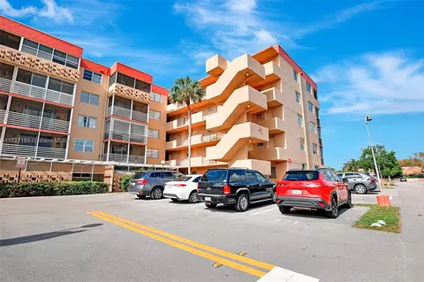 406 NW 68th Ave #217, Plantation, FL 33317