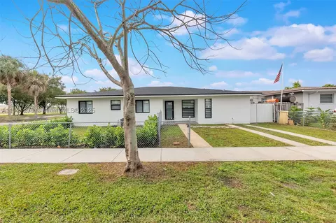 20640 Manta Dr, Cutler Bay, FL 33189