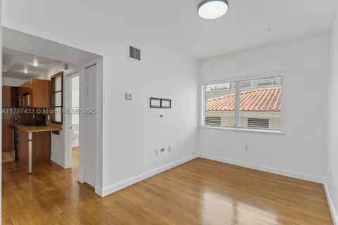 223 Calabria Ave #9, Coral Gables, FL 33134