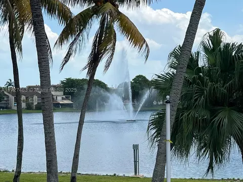 9365 Fontainebleau Blvd #E114, Miami, FL 33172
