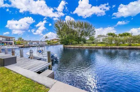 2591 NE 55th Ct #202, Fort Lauderdale, FL 33308