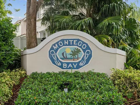 2924 S Port Royale Ln S, Fort Lauderdale, FL 33308