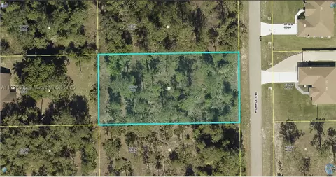 219 Monroe Ave, Lehigh Acres, FL 33936