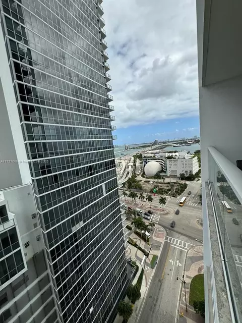 1040 Biscayne Blvd #1505, Miami, FL 33132