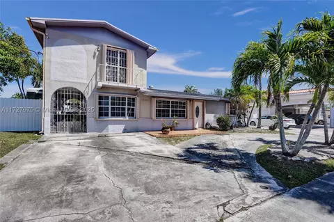 17045 NW 78th Ave, Hialeah, FL 33015