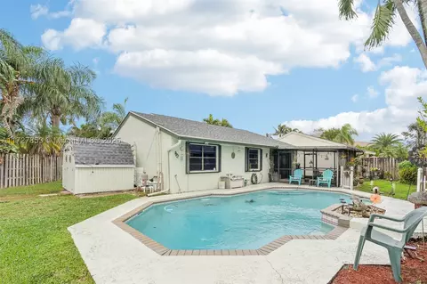 13780 Newport Mnr, Davie, FL 33325
