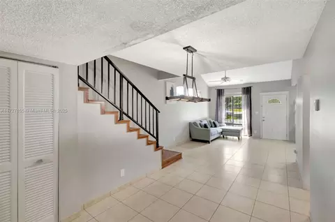 457 NE 210th Ter #457, Miami, FL 33179