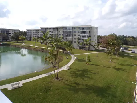 2855 Leonard Dr #H407, Aventura, FL 33160