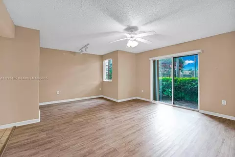 4195 N Haverhill Rd #302, West Palm Beach, FL 33417