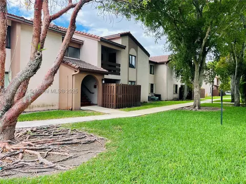 8999 SW 123rd Ct #212, Miami, FL 33186