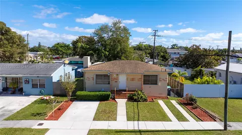 3915 SW 68th Ave, Miami, FL 33155