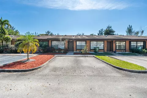 10550 Buttonwood Ave #10550, Pembroke Pines, FL 33026