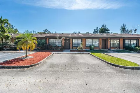 10550 Buttonwood Ave #10550, Pembroke Pines, FL 33026
