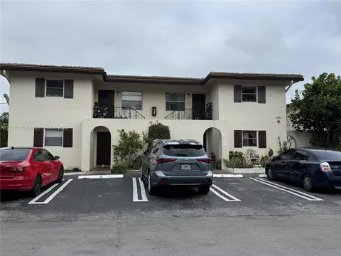7801 NW 35th Ct, Coral Springs, FL 33065