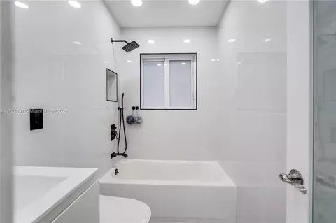 331 E 60th St, Hialeah, FL 33013 photo 26