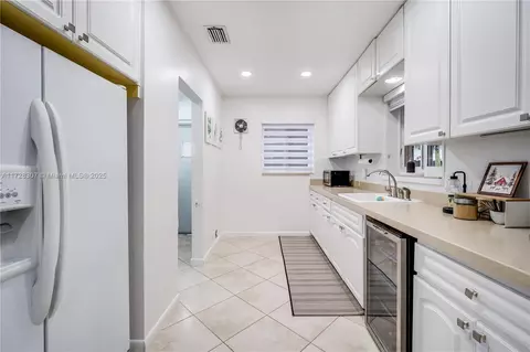 331 E 60th St, Hialeah, FL 33013 photo 15