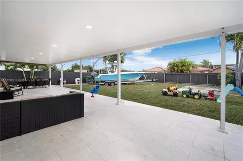 331 E 60th St, Hialeah, FL 33013 photo 38