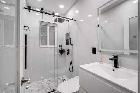 331 E 60th St, Hialeah, FL 33013 photo 30
