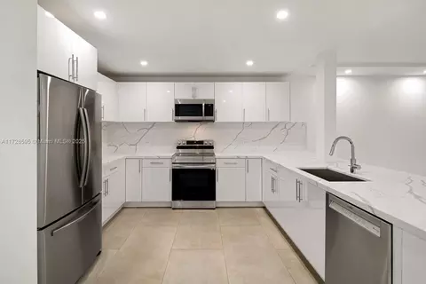141 Crandon Blvd #229, Key Biscayne, FL 33149