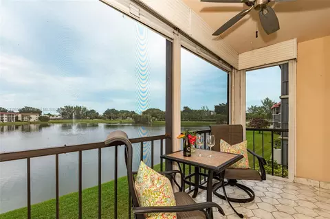 9423 S Hollybrook Lake Dr #209, Pembroke Pines, FL 33025