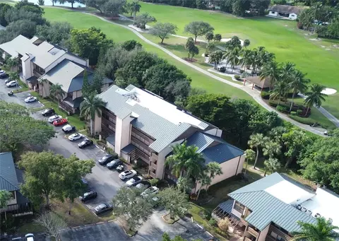 121 SW 96th Ter #203, Plantation, FL 33324