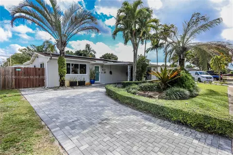 1201 N 74th Ter, Hollywood, FL 33024