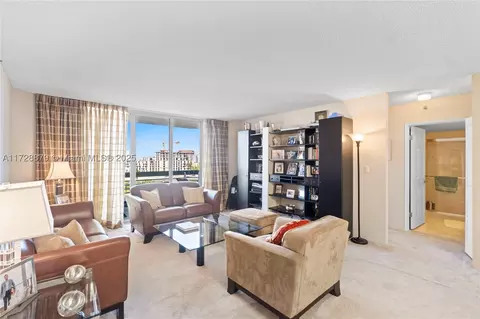 3600 Mystic Pointe Dr #1111, Aventura, FL 33180