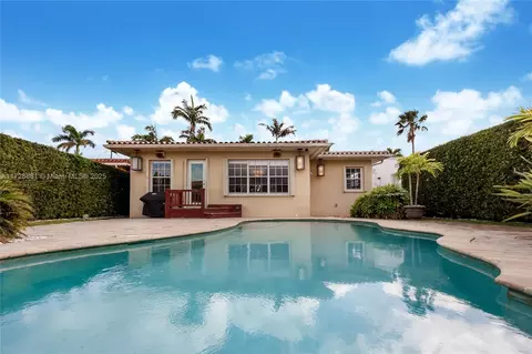 Exterior - 8934 Emerson Ave, Surfside, FL 33154 photo 2 of 5