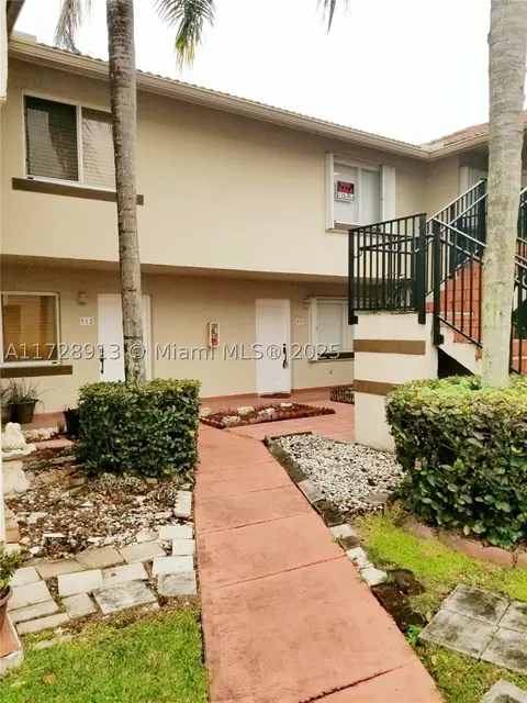 431 NW 82nd Ave #913, Miami, FL 33126