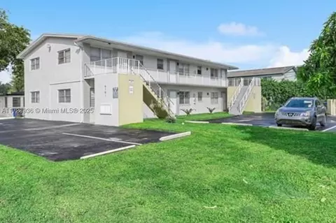 6101 Garfield St, Hollywood, FL 33024
