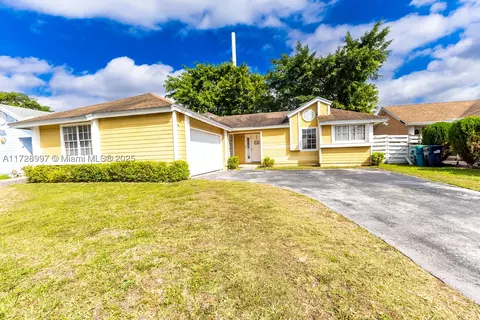 14155 SW 100th Ter, Miami, FL 33186