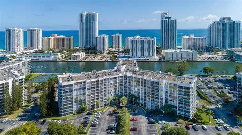 800 Parkview Dr #608, Hallandale Beach, FL 33009