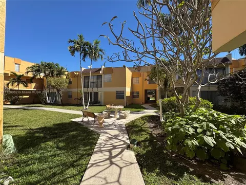 9300 W Flagler St #229F, Miami, FL 33174