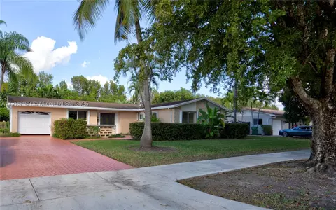8781 SW 80th St, Miami, FL 33173