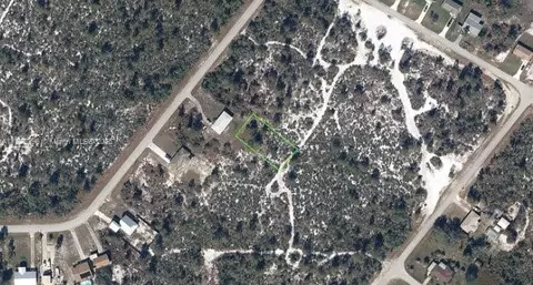 1066 Hughes Ave, Lake Placid, FL 33852