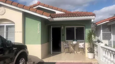 2839 W 74th Pl, Hialeah, FL 33018