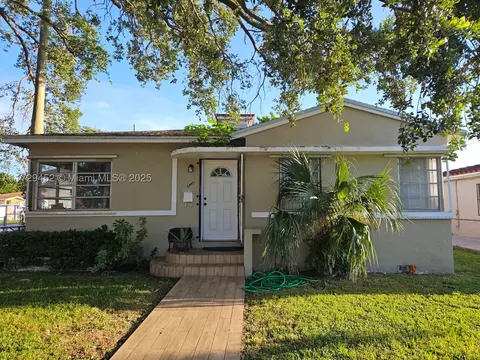 6445 SW 6th St, Miami, FL 33144