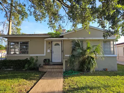 6445 SW 6th St, Miami, FL 33144