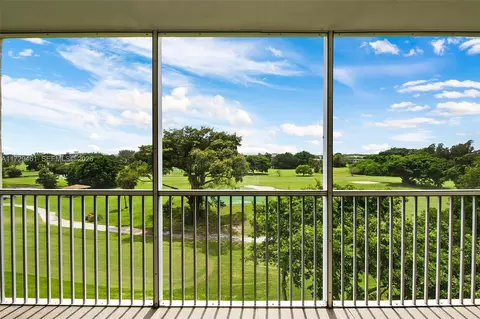 3050 N Palm Aire Dr #501, Pompano Beach, FL 33069