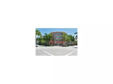 8185 NW 7th St #418, Miami, FL 33126