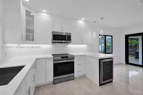 6685 SW 36th St, Miami, FL 33155
