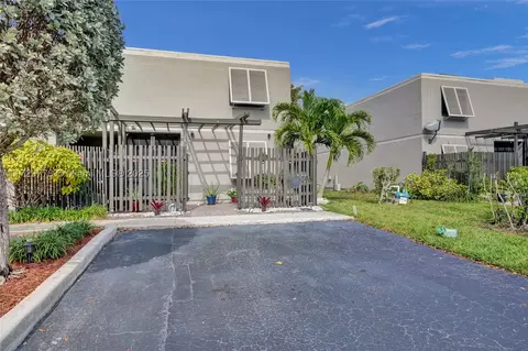 11281 NW 15th Pl #11281, Pembroke Pines, FL 33026