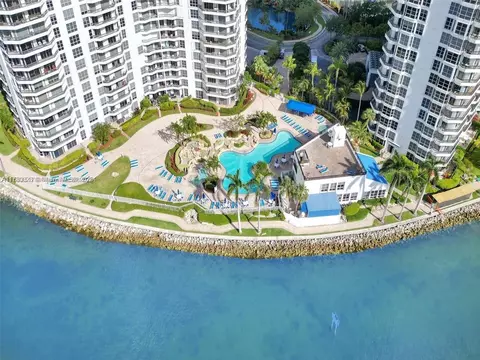 19195 NE 36th Ct #501, Aventura, FL 33180