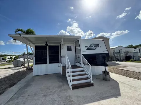 675 Copeland Ave S #5, Everglades City, FL 34139
