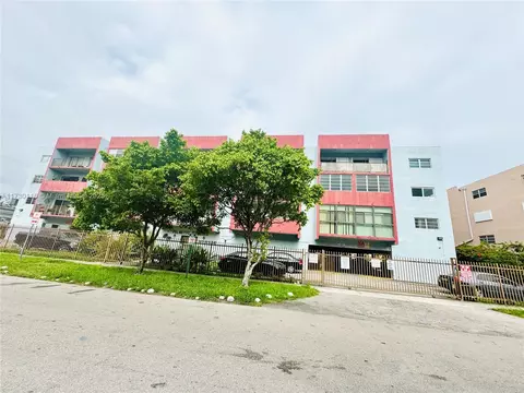 6070 W 19th Ave #103, Hialeah, FL 33012