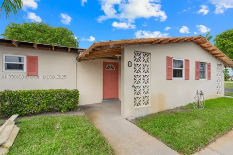 2930 E Ashley Dr, West Palm Beach, FL 33415