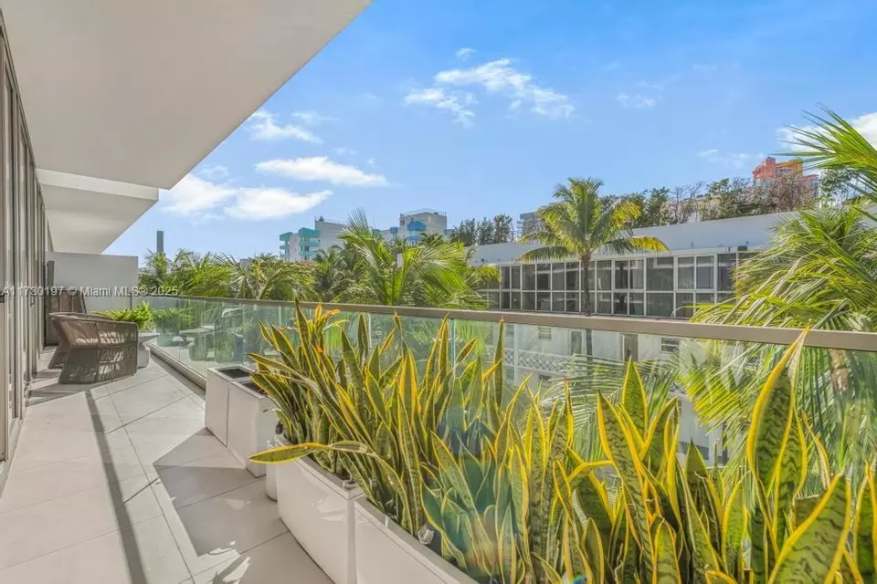 Other - 300 Collins Ave #3E, Miami Beach, FL 33139 photo 9 of 10