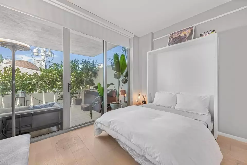 Bedroom - 300 Collins Ave #3E, Miami Beach, FL 33139 photo 2 of 4