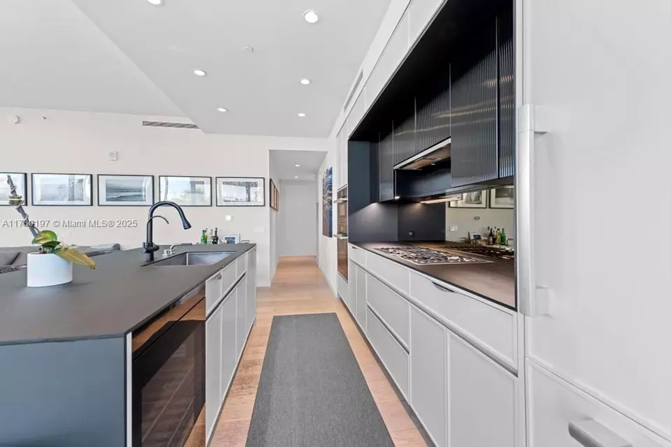 Kitchen - 300 Collins Ave #3E, Miami Beach, FL 33139 photo 3 of 3